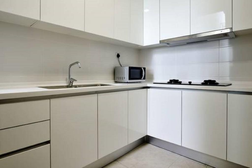 Experience The Coast - Hostahome Suites At Paragon Residence Near Downtown Джохор Бахру Екстериор снимка